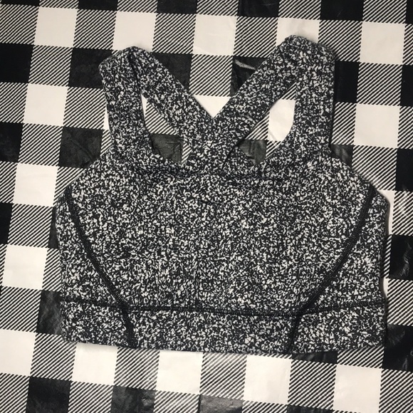 Lululemon Sport Bra Size 2 - Picture 7 of 11